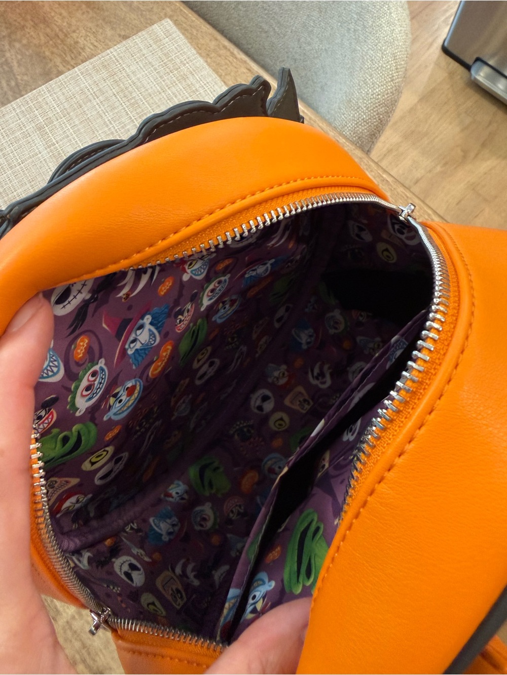 Nightmare before Christmas Cameo Disney loungefly backpack - Picture 4 of 8